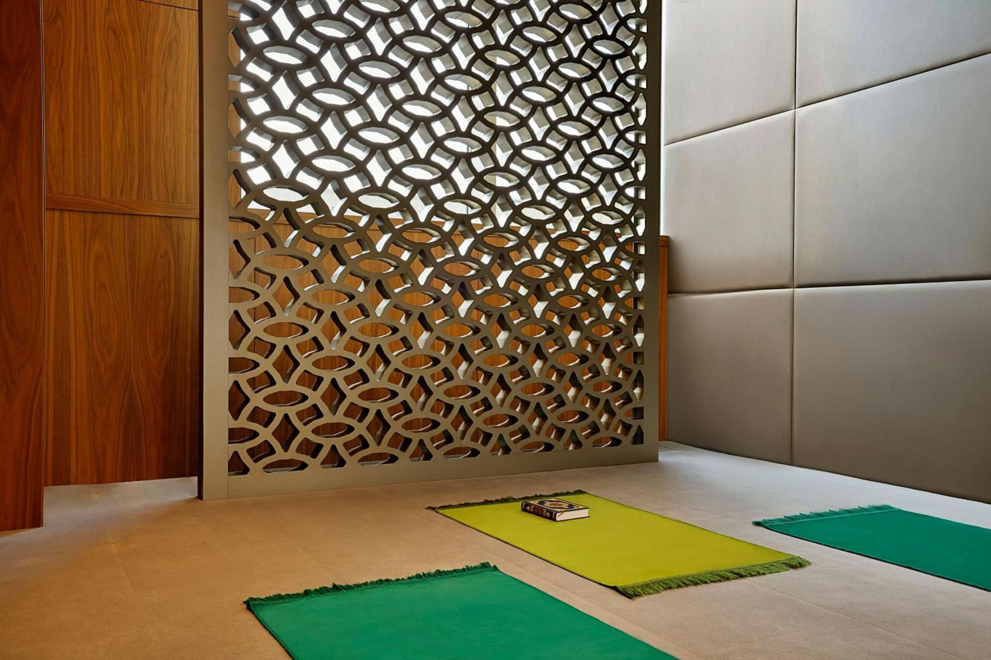 Sheraton Astana Hotel Bagian luar foto Prayer room at the University of Oxford